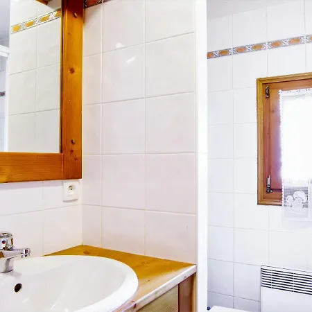 Les Capucins By Interhome Lejlighed